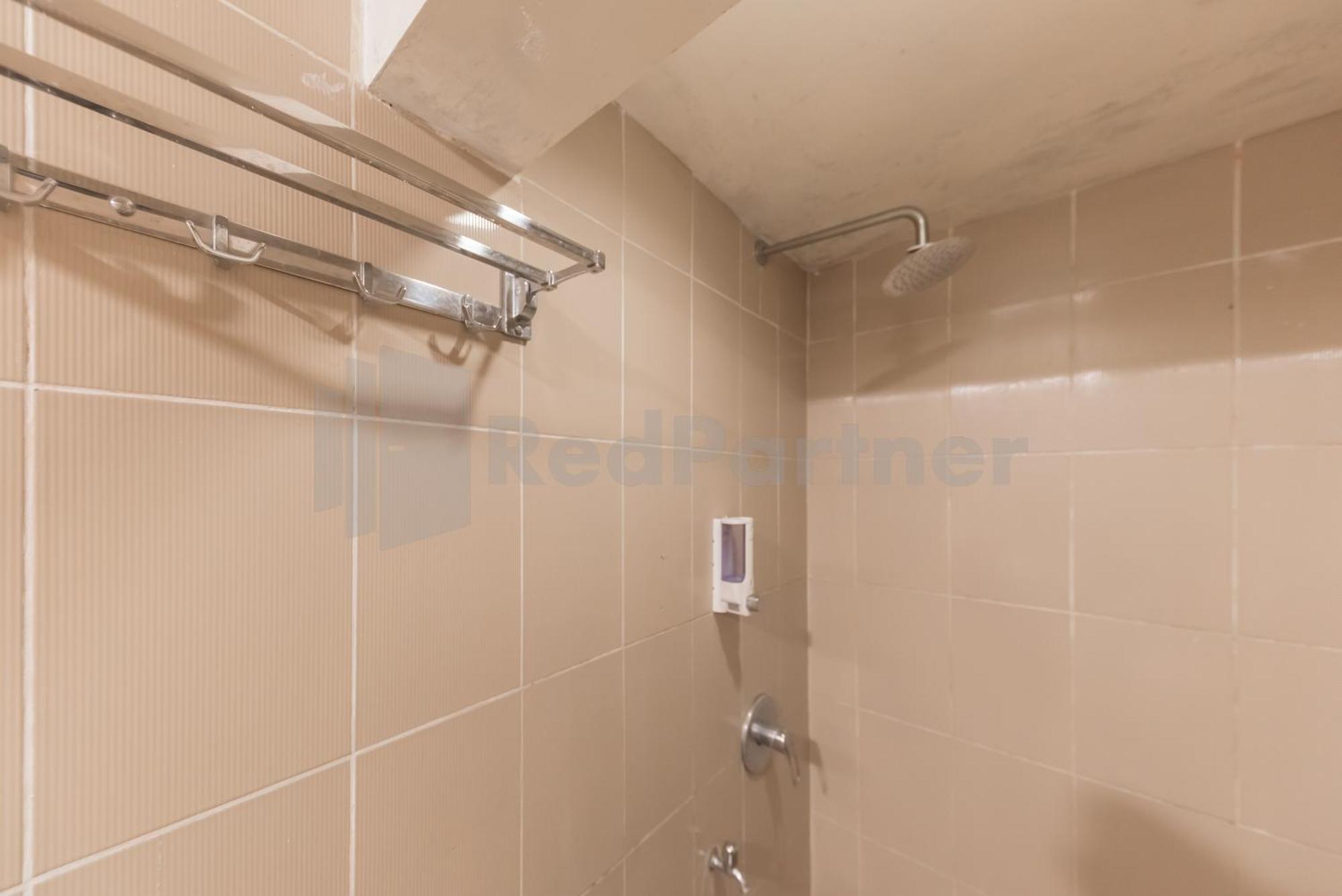 Bens Homestay Mitra Reddoorz Bogor Extérieur photo